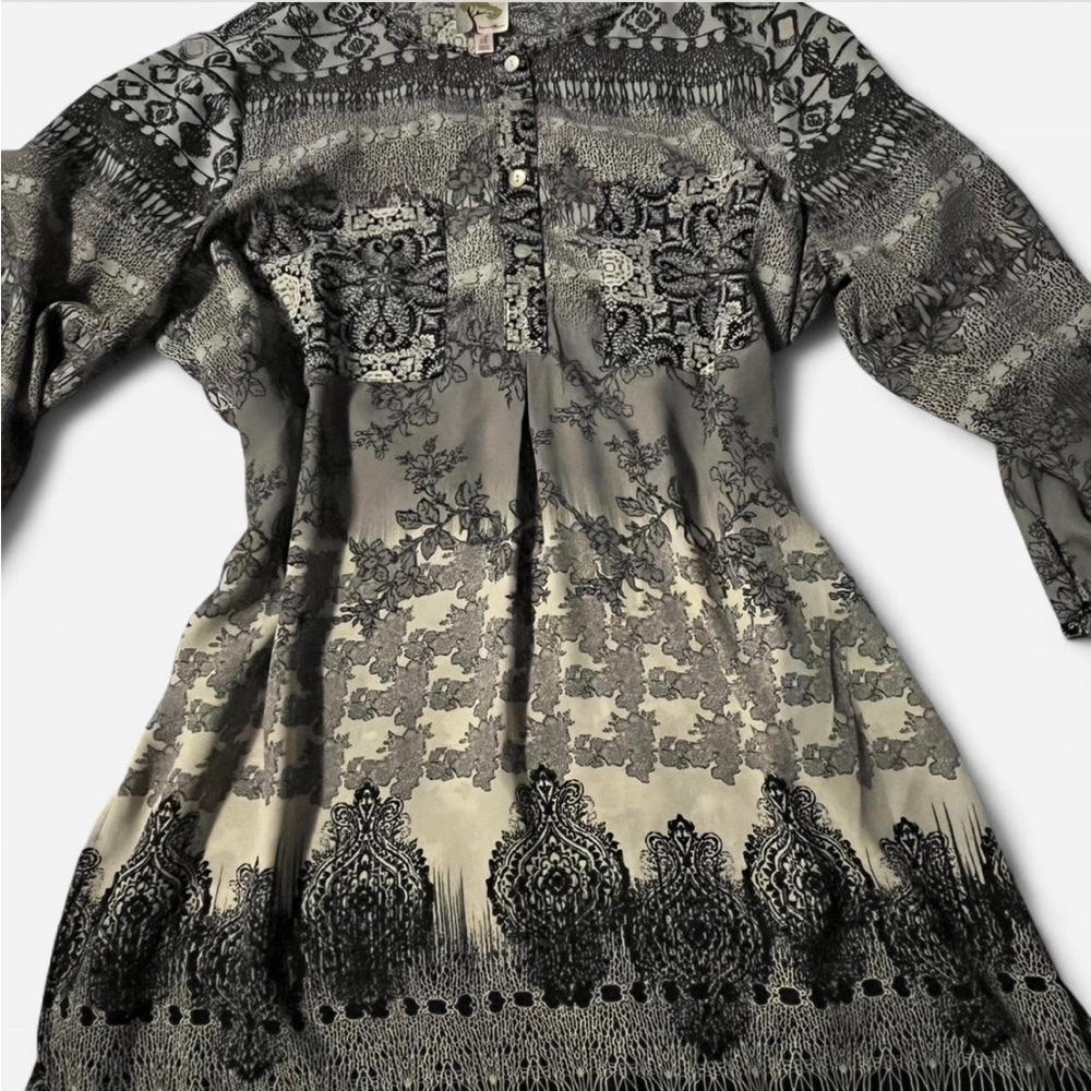 Fig and Flower Anthropologie Black and Gray Paisley Print Tunic, Size XL - Picture 2 of 3